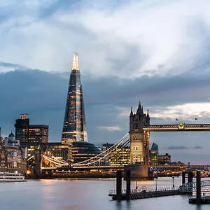 ***** Otel Shangri-la The Shard, Birleşik Krallık